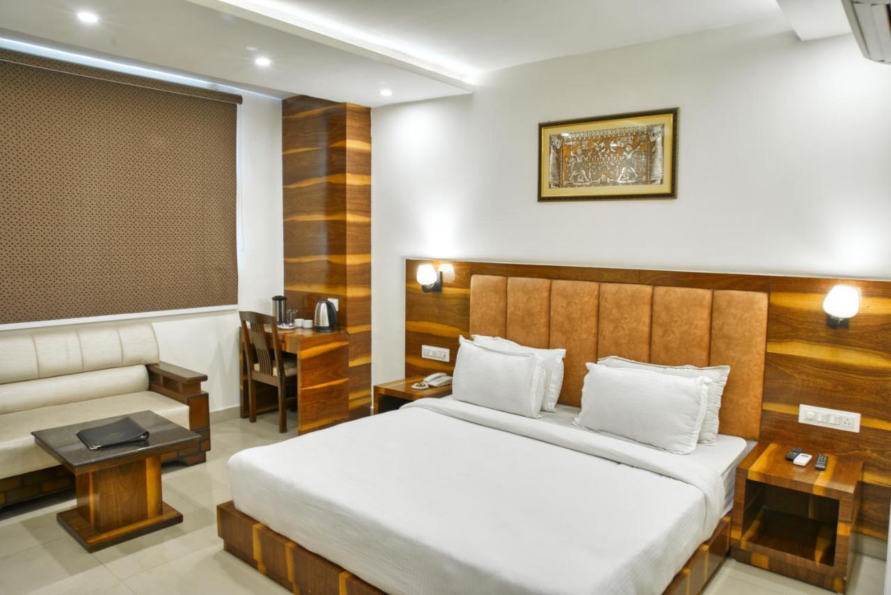 Height View Residency Ξενοδοχείο Ντεχραντούν Εξωτερικό φωτογραφία