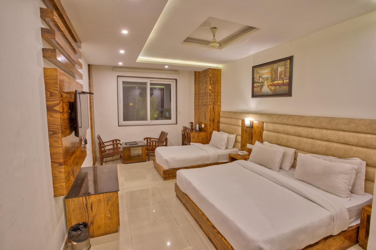 Height View Residency Ξενοδοχείο Ντεχραντούν Εξωτερικό φωτογραφία